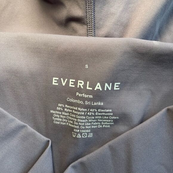 Everlane The Perform Bike Short Size Small - Picture 7 of 7